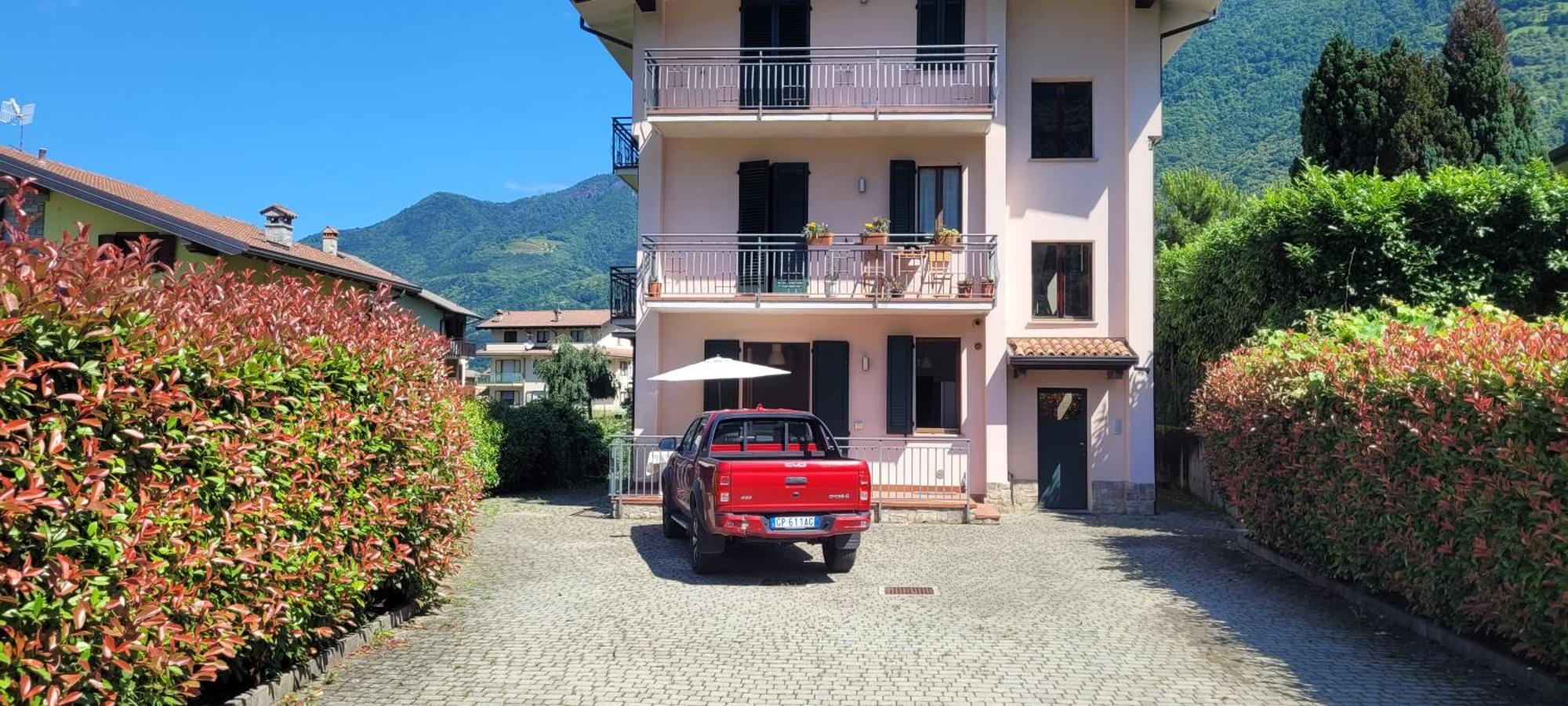 Apartamento Terrazza Fucinetta Introbio Exterior foto