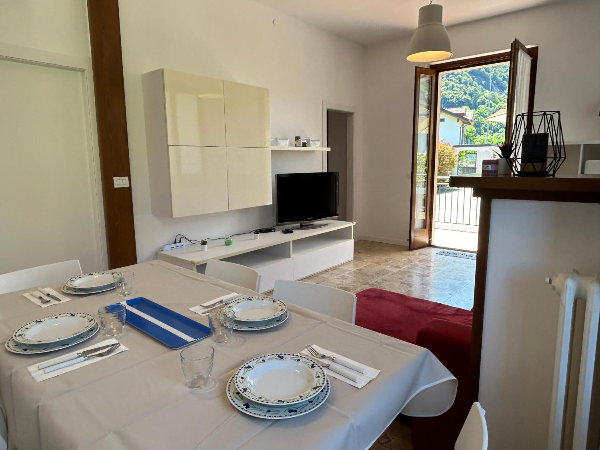 Apartamento Terrazza Fucinetta Introbio Exterior foto