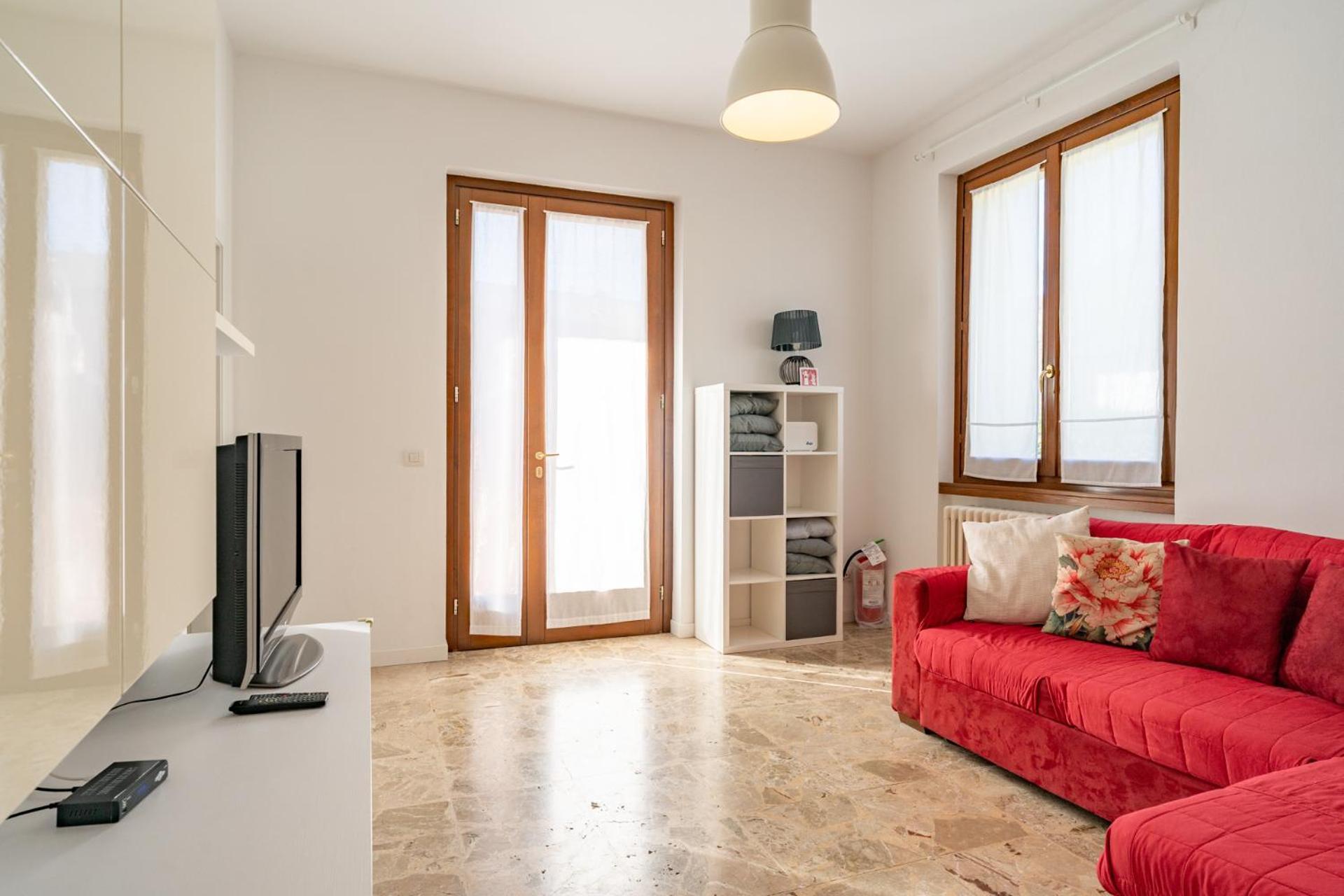 Apartamento Terrazza Fucinetta Introbio Exterior foto