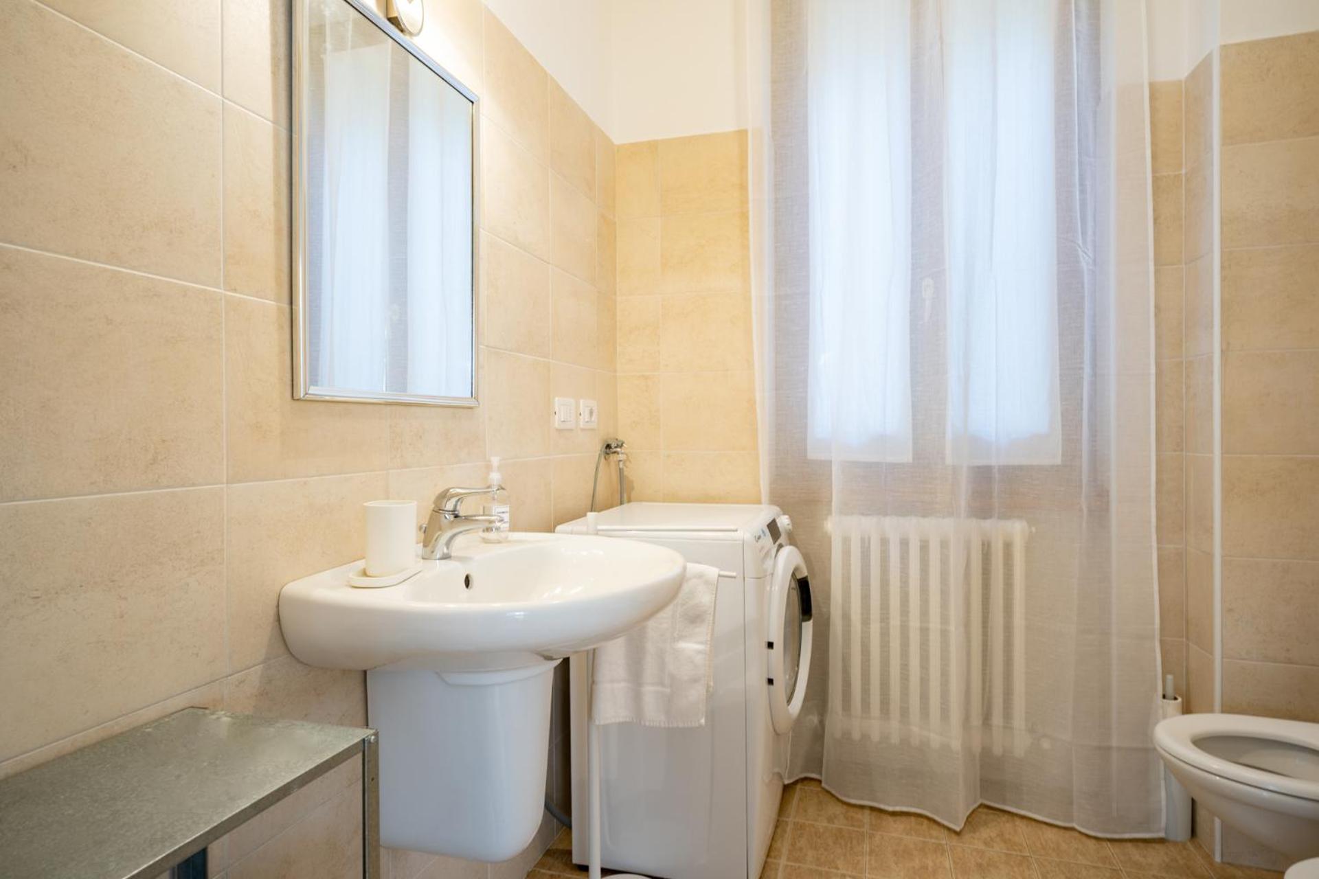 Apartamento Terrazza Fucinetta Introbio Exterior foto